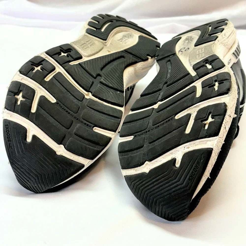 Brooks Adrenaline GTS 23 Shoes Womens US 9.5 Black Running Sneakers 1203811B004